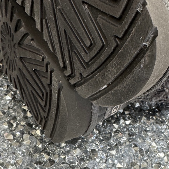 UGG Charcoal cable Knit Back-Button Suede Short Boots 5 - Picture 11 of 14